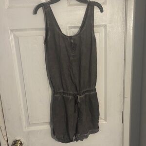 Cloth & Stone Charcoal romper